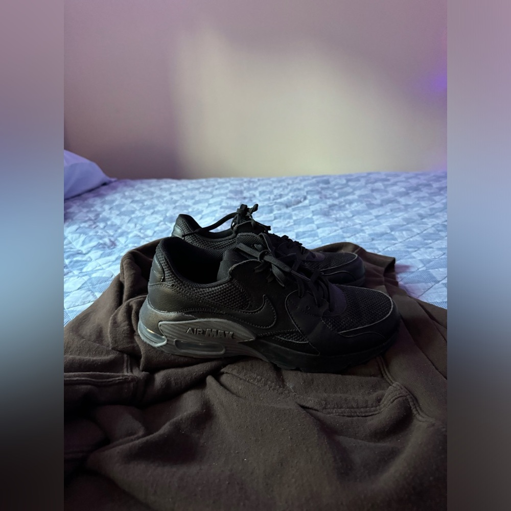Nike Air Max Excee US 8.5 Male